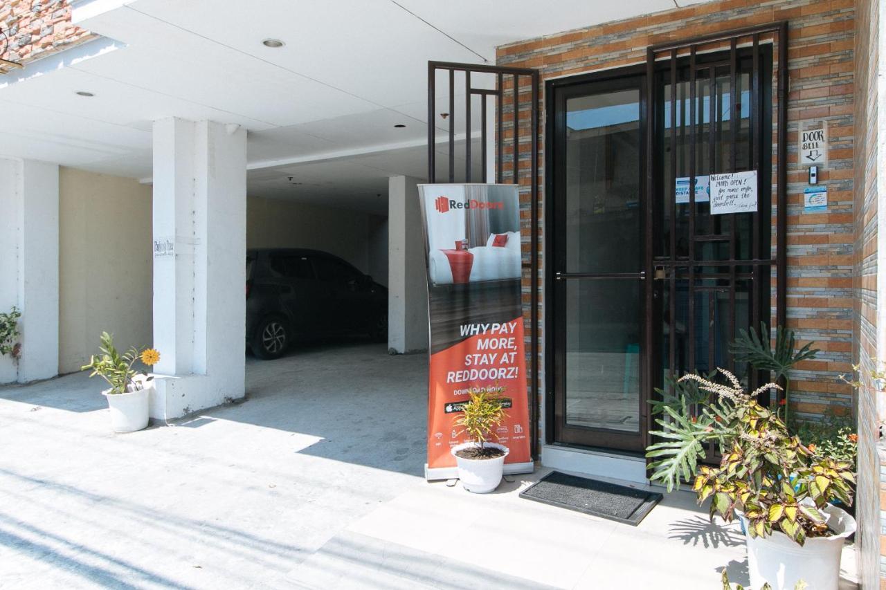 红多兹酒店-近bm比库坦 Paranaque City 外观 照片