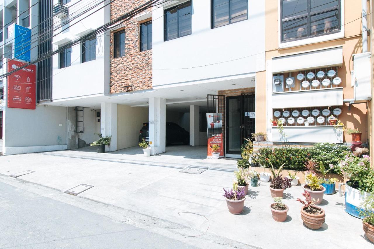 红多兹酒店-近bm比库坦 Paranaque City 外观 照片